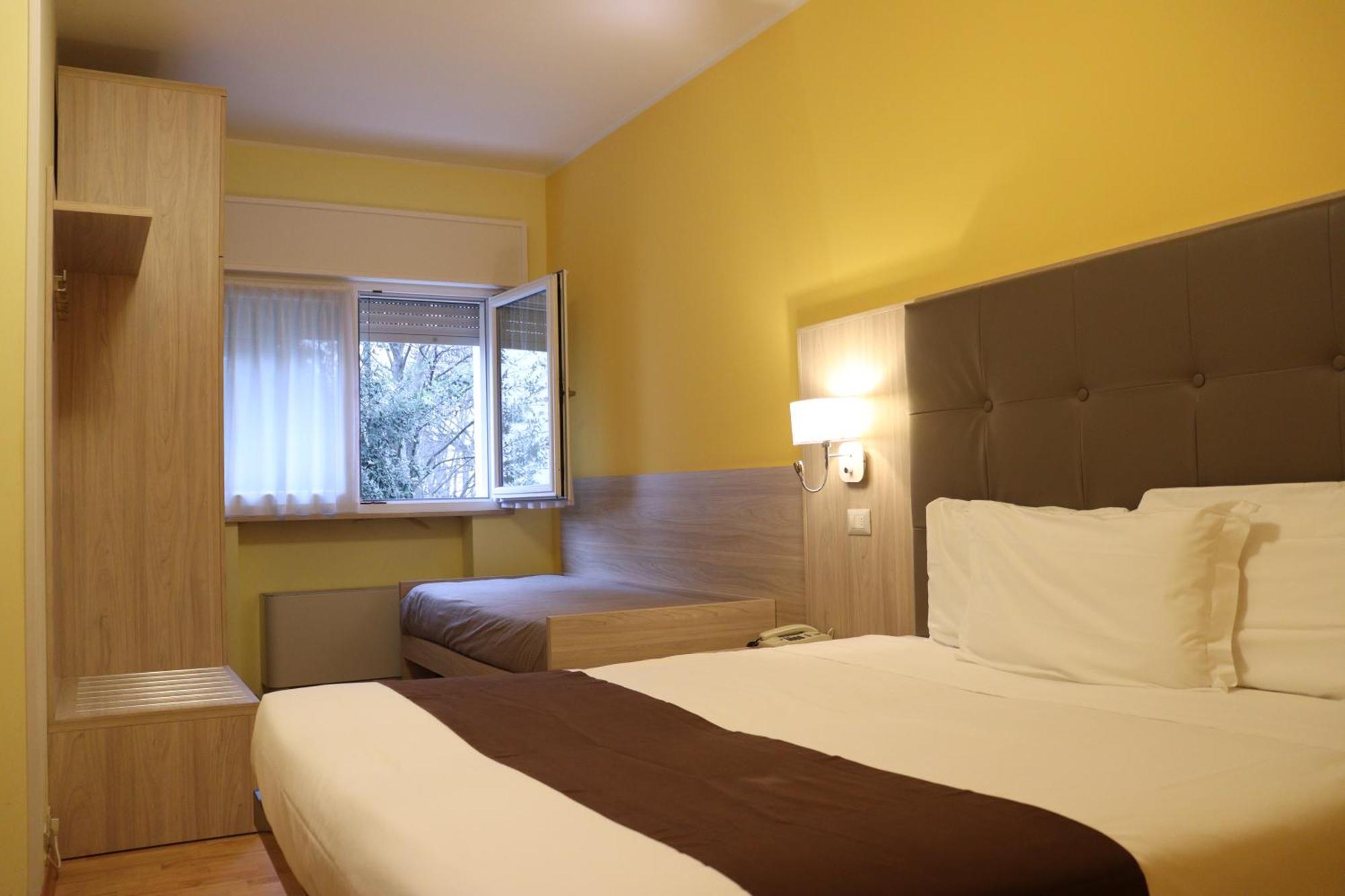 Hotel Montereale Pordenone Eksteriør bilde