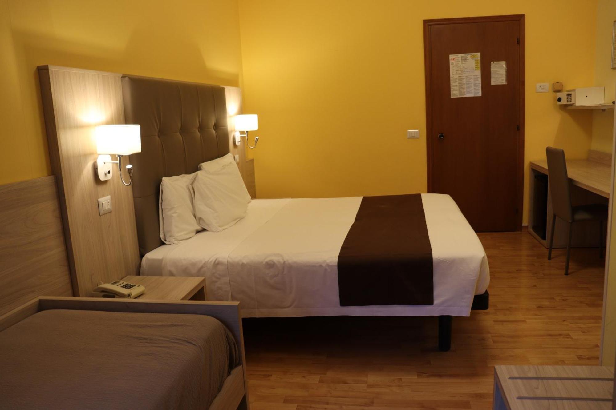 Hotel Montereale Pordenone Eksteriør bilde