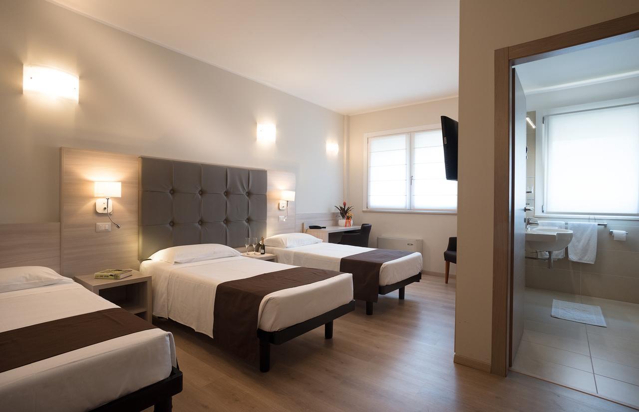 Hotel Montereale Pordenone Eksteriør bilde