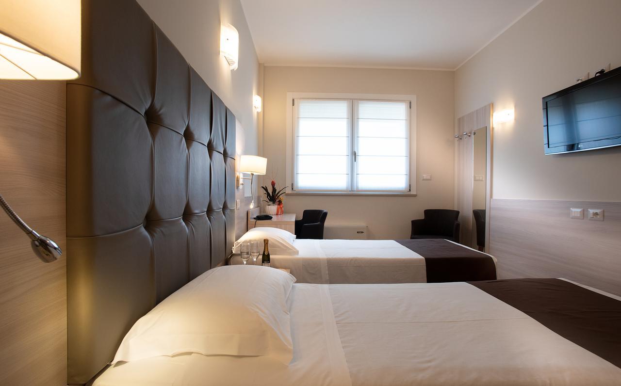 Hotel Montereale Pordenone Eksteriør bilde