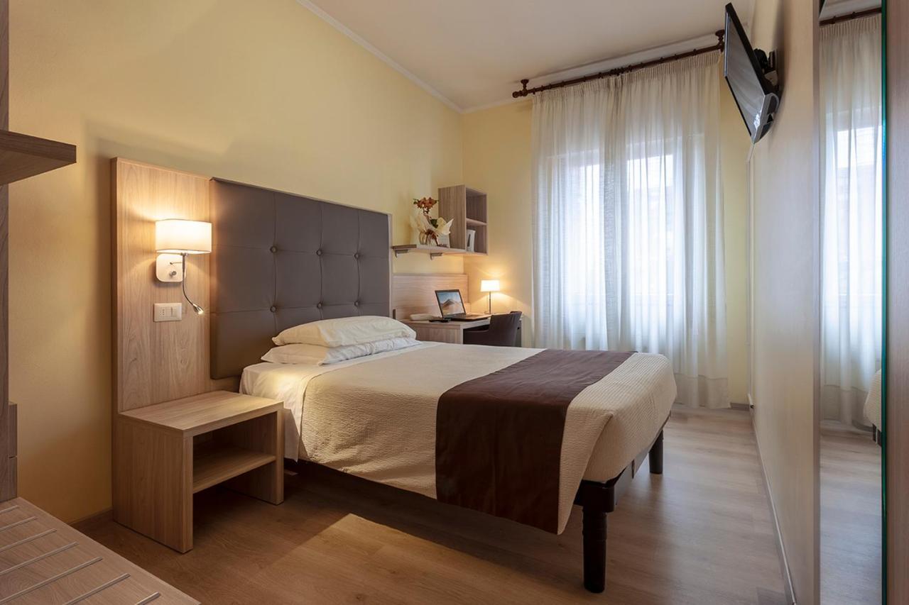 Hotel Montereale Pordenone Eksteriør bilde